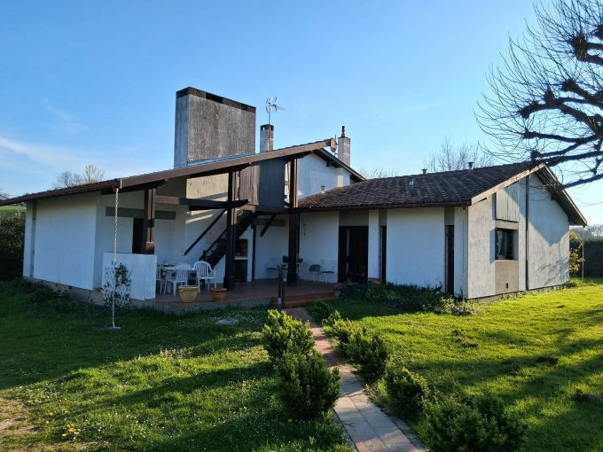 is 109 villa architecte facade principale nord bien rieumes